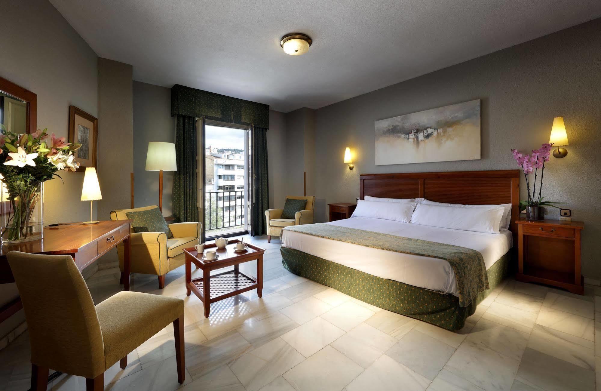 Eurostars Puerta Real 4*